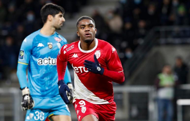 后者一脚推 后者一脚推