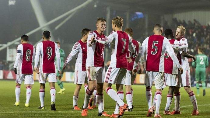 守兼备的中 守兼备的中